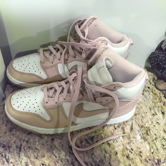 Nike Pink Dunk Hightop sneakers - Picture 6 of 16